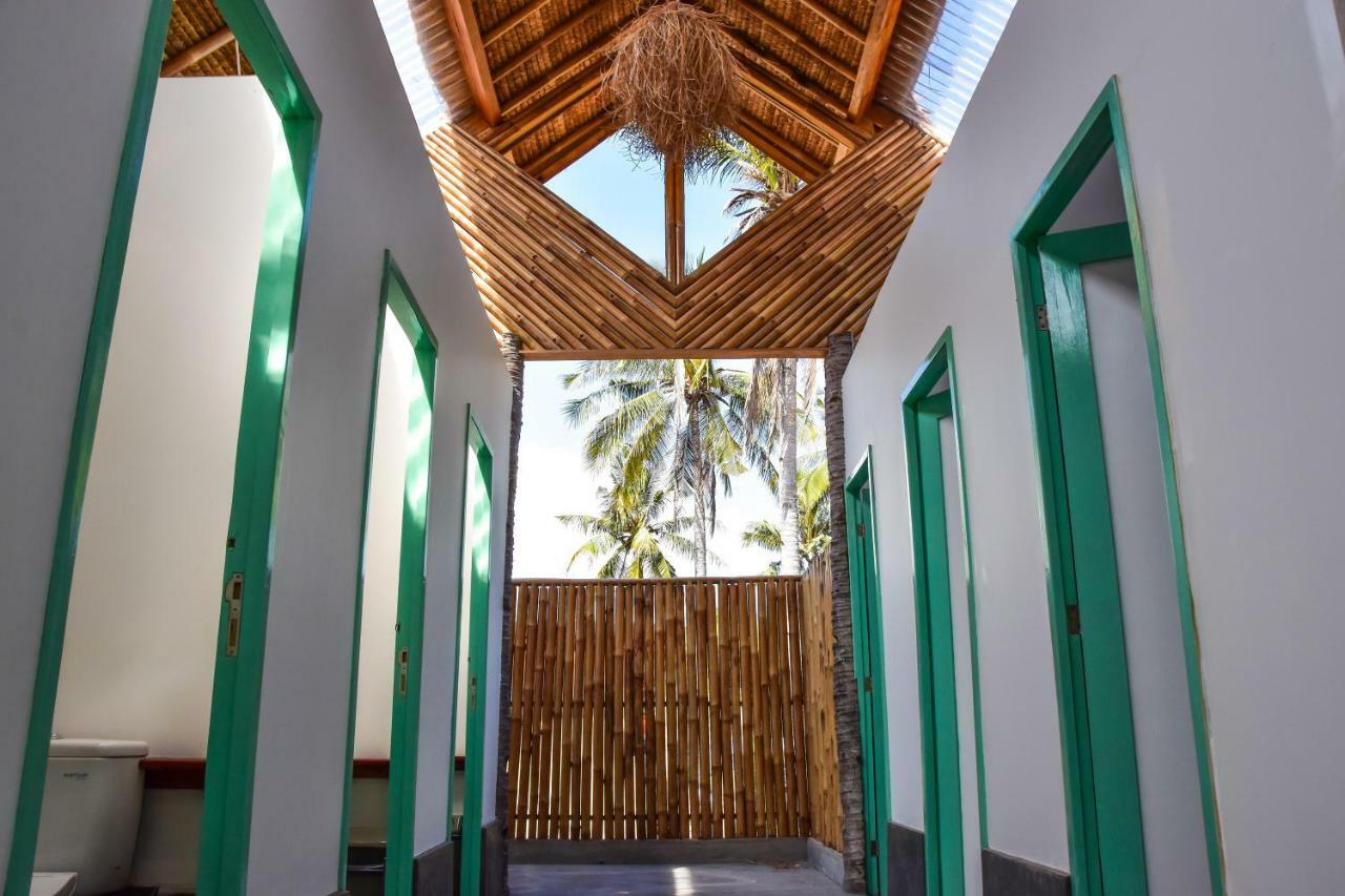 Mad Monkey Gili Trawangan Hostel Kültér fotó
